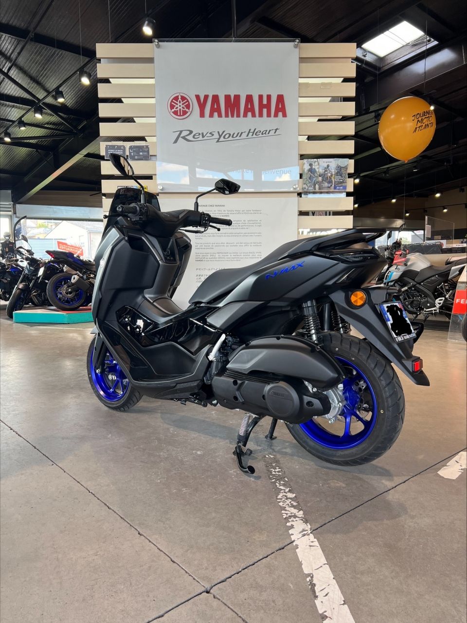 YAMAHA NMAX 125 4