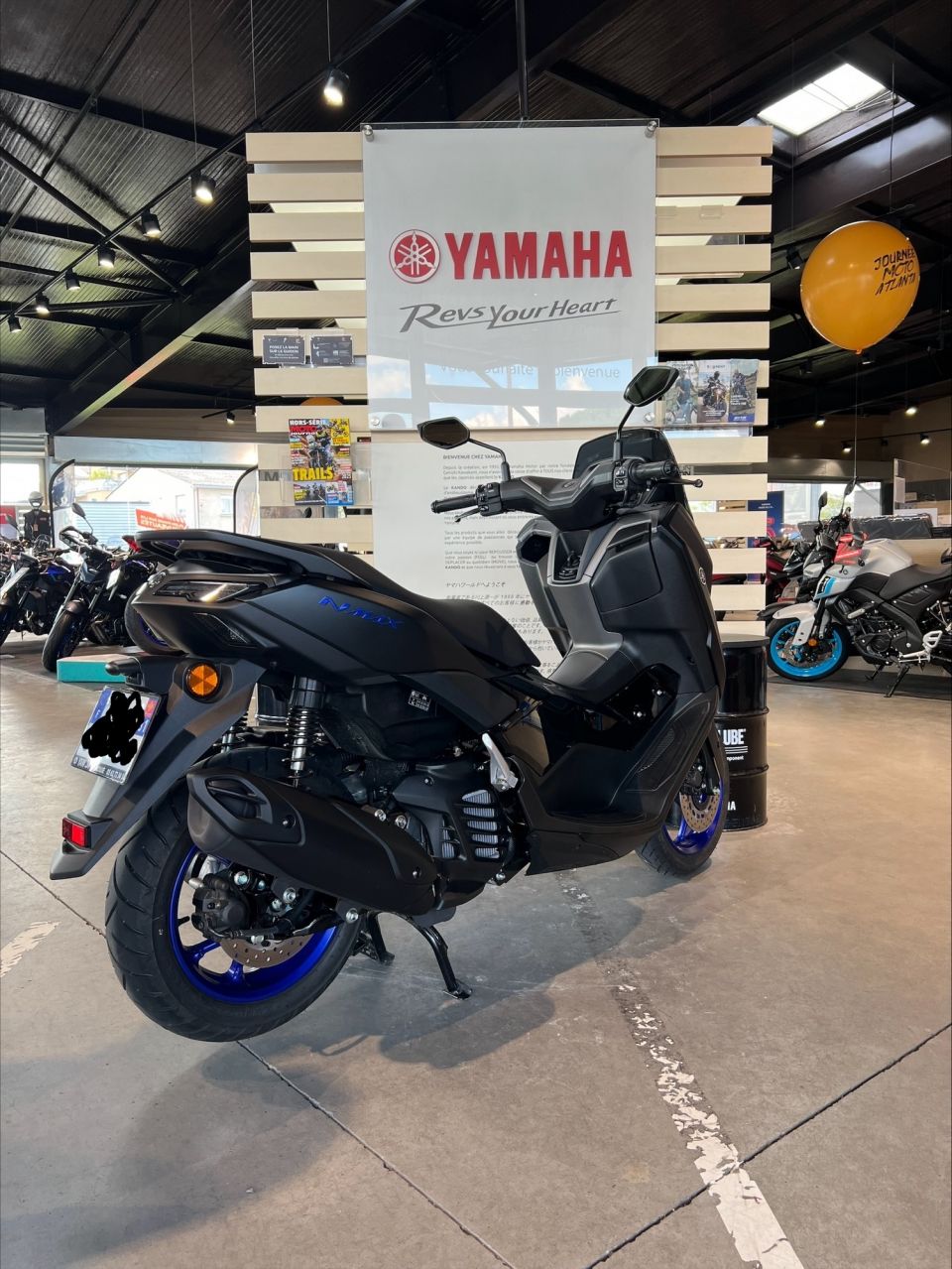 YAMAHA NMAX 125 4