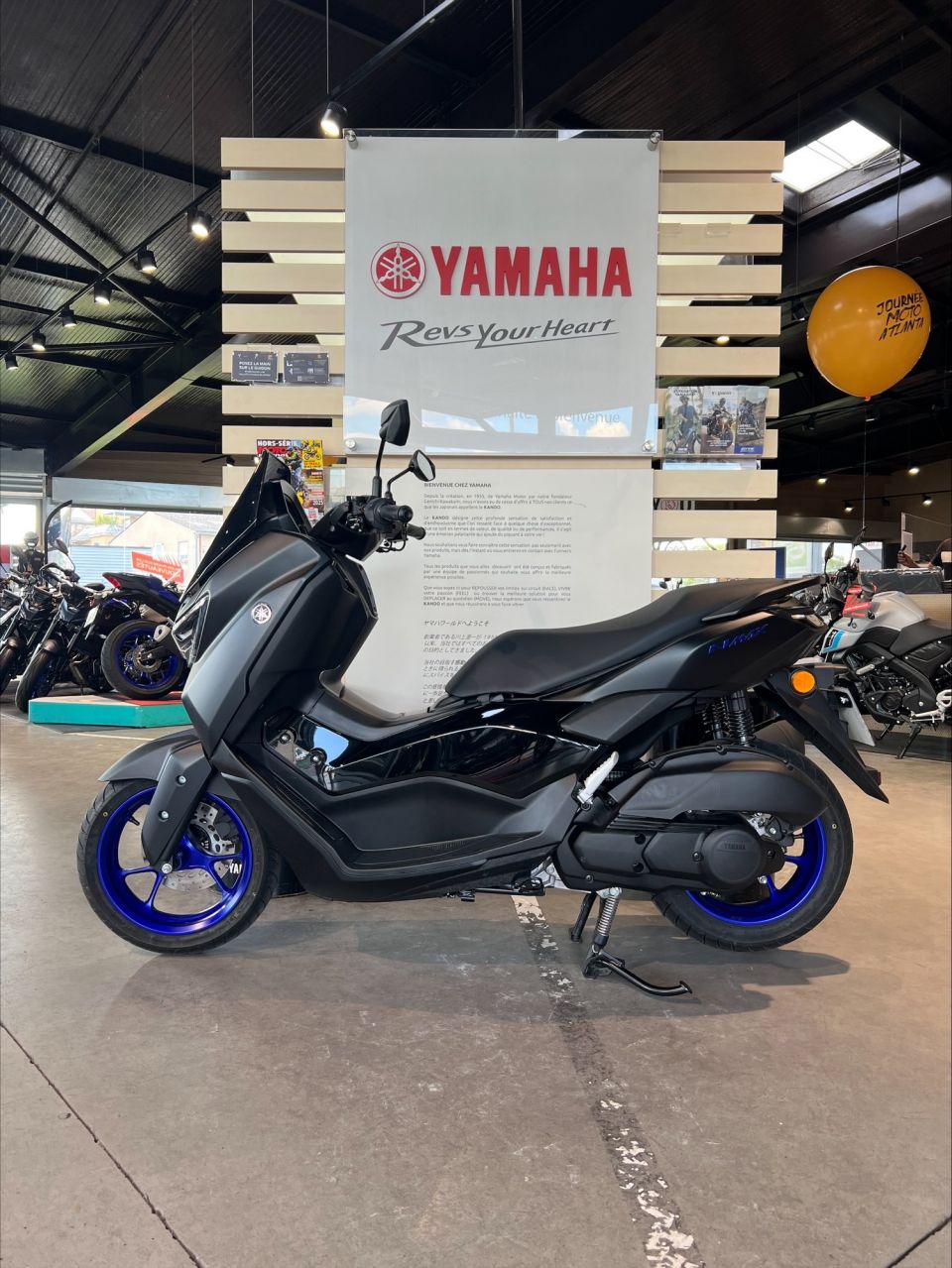 YAMAHA NMAX 125 4