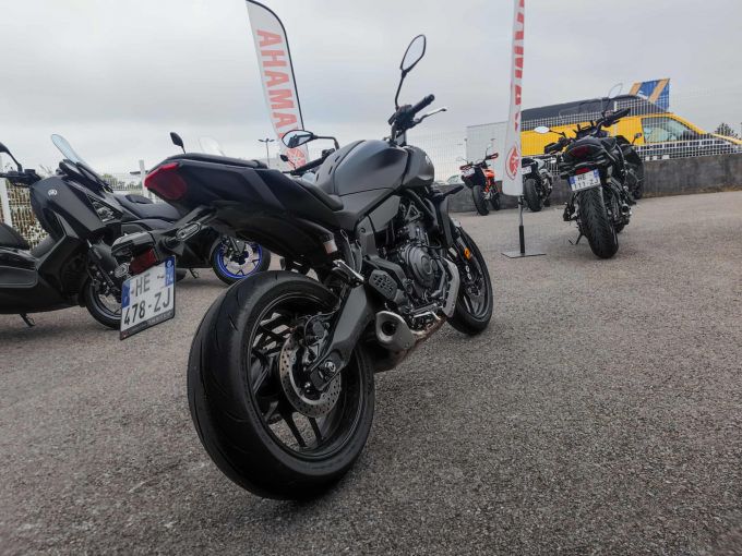 YAMAHA MT-07 (47.5CV) 4