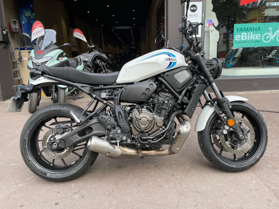 YAMAHA XSR 700 4