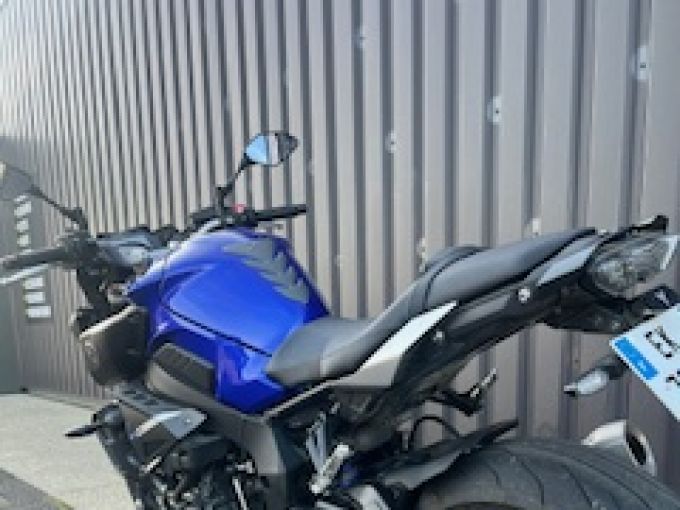 YAMAHA MT-10 4