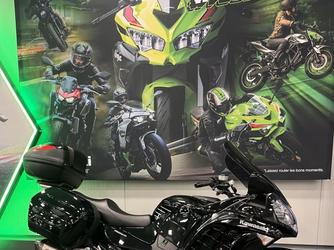 KAWASAKI GTR 1400 4