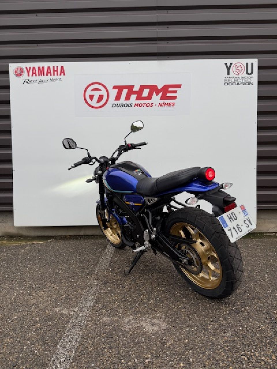 YAMAHA XSR 125 4