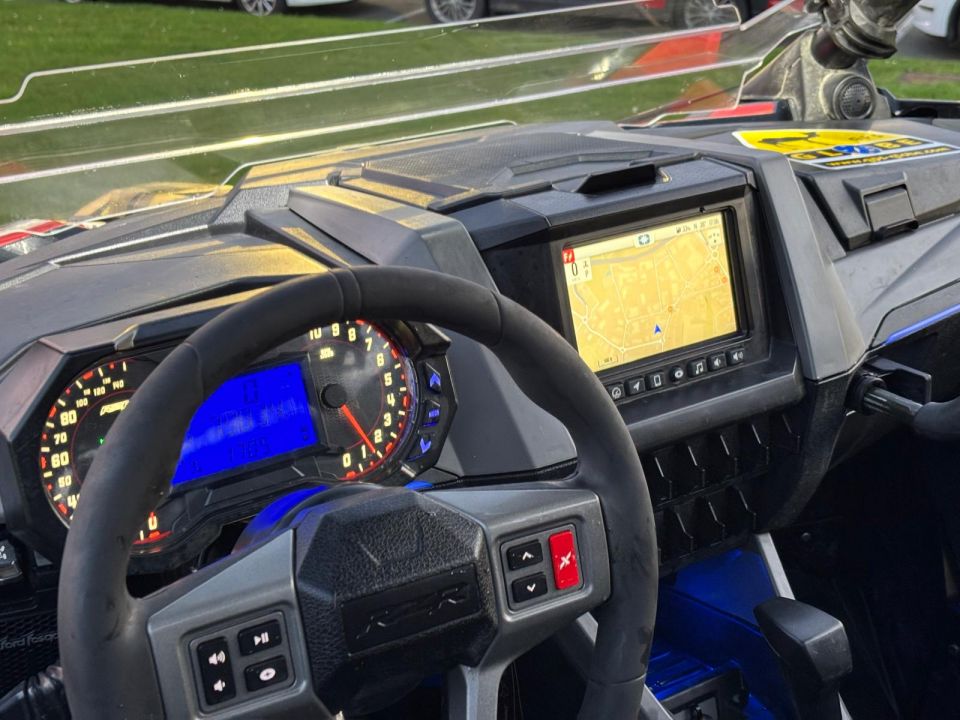 POLARIS RZR PRO XP 4