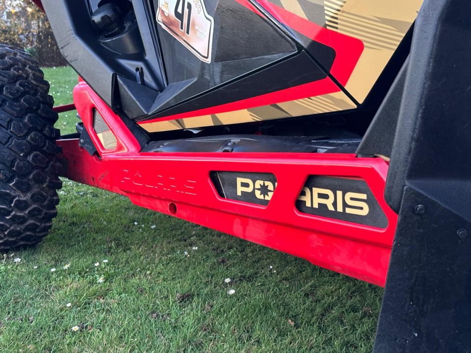 POLARIS RZR PRO XP 4