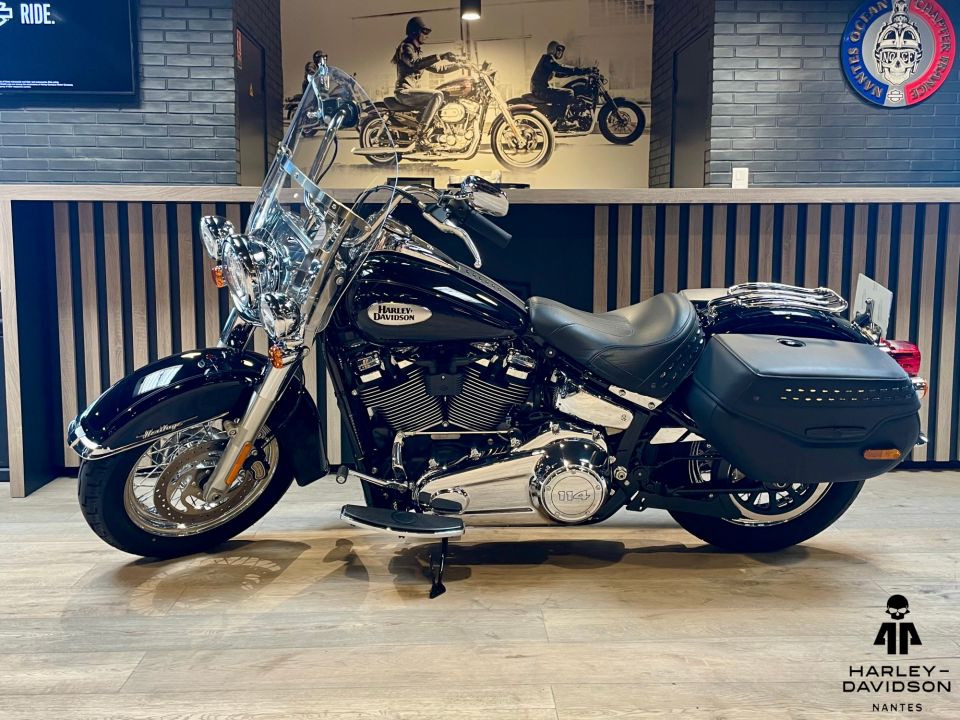 HARLEY-DAVIDSON SOFTAIL HERITAGE 1868 CLASSIC 4