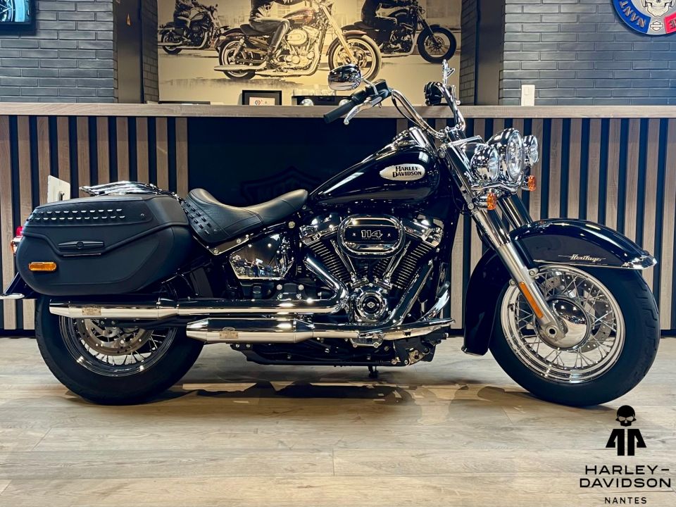 HARLEY-DAVIDSON SOFTAIL HERITAGE 1868 CLASSIC 4