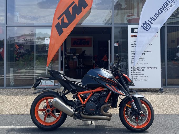 KTM 1290 SUPER DUKE R 4