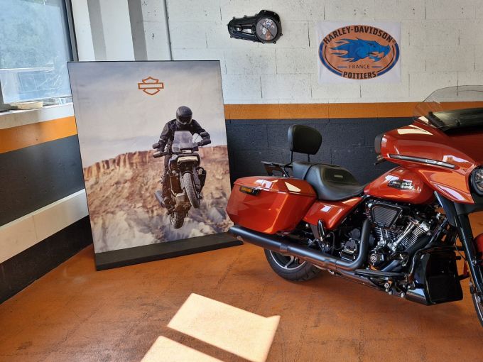 HARLEY-DAVIDSON TOURING STREET GLIDE 1923 4