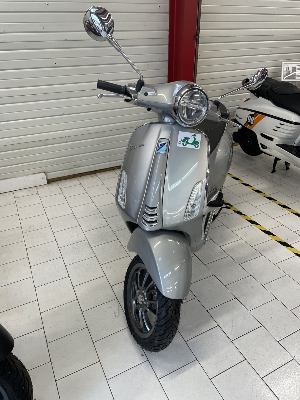 PIAGGIO VESPA 4