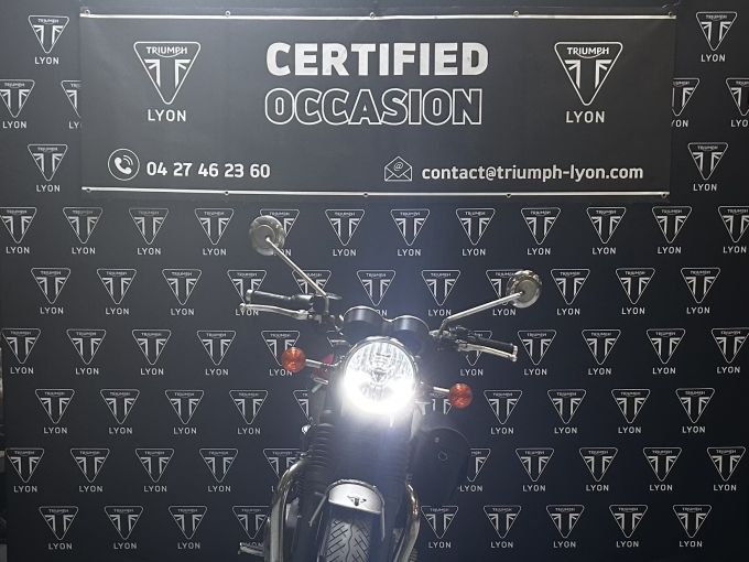 TRIUMPH BONNEVILLE T120 4