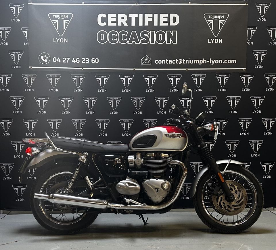 TRIUMPH BONNEVILLE T120 4