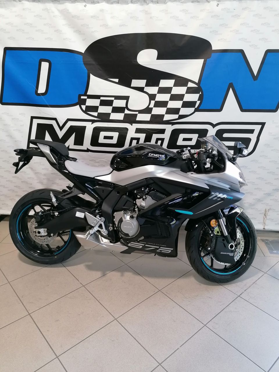 CF MOTO 675 SR-S 4