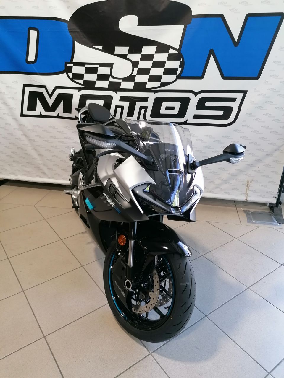 CF MOTO 675 SR-S 4