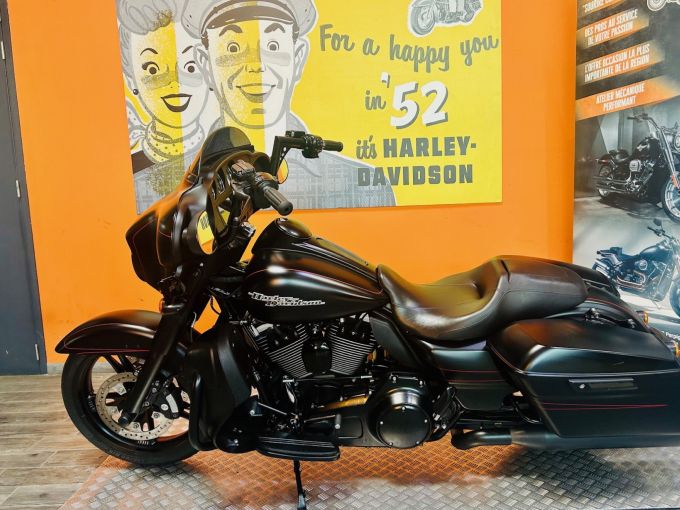 HARLEY-DAVIDSON TOURING STREET GLIDE 1690 SPECIAL 4