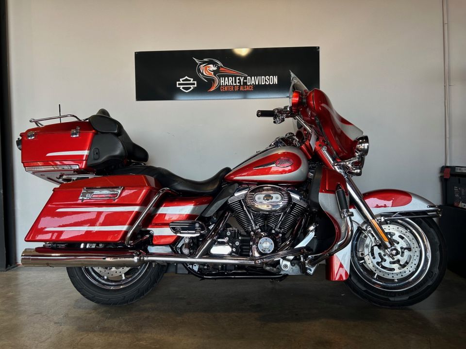 HARLEY-DAVIDSON TOURING ELECTRA GLIDE 1800 ULTRA CVO 4