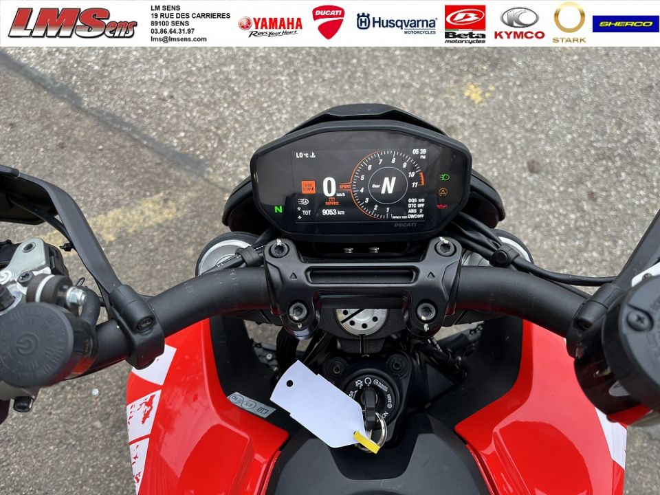 DUCATI HYPERMOTARD 4