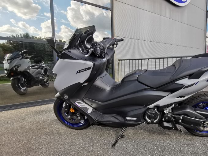YAMAHA XP T-MAX 560 4