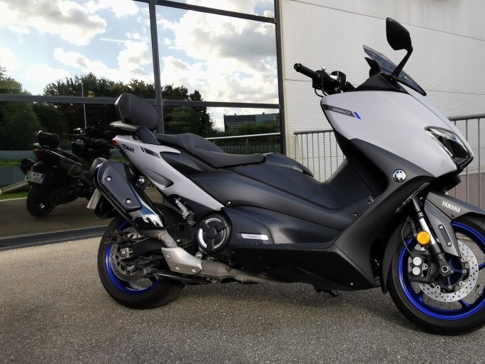 YAMAHA XP T-MAX 560 4
