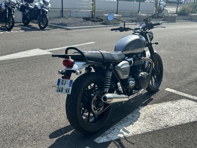 TRIUMPH STREET TWIN 900 EC1 Edition 4