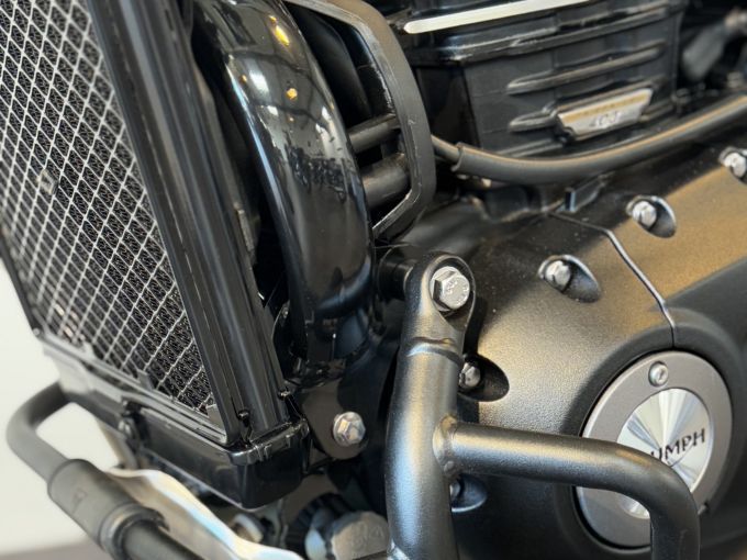 TRIUMPH Scrambler 400 XC 4