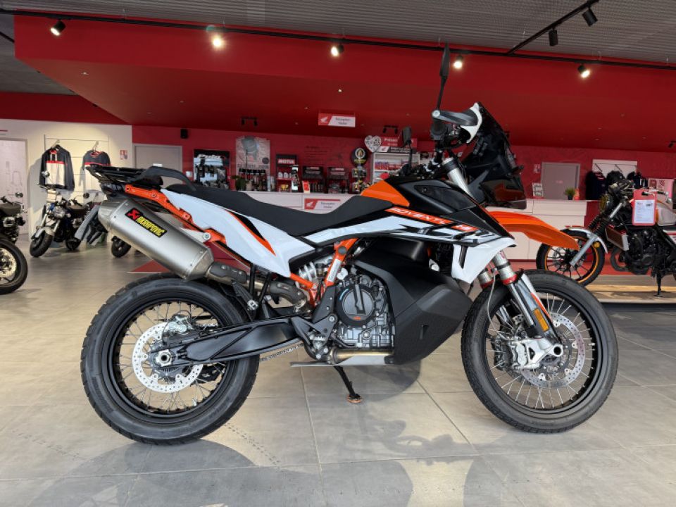 KTM 890 ADVENTURE R 4