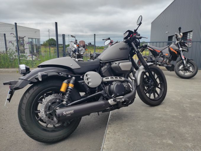 YAMAHA XV 950 BOLT R 4