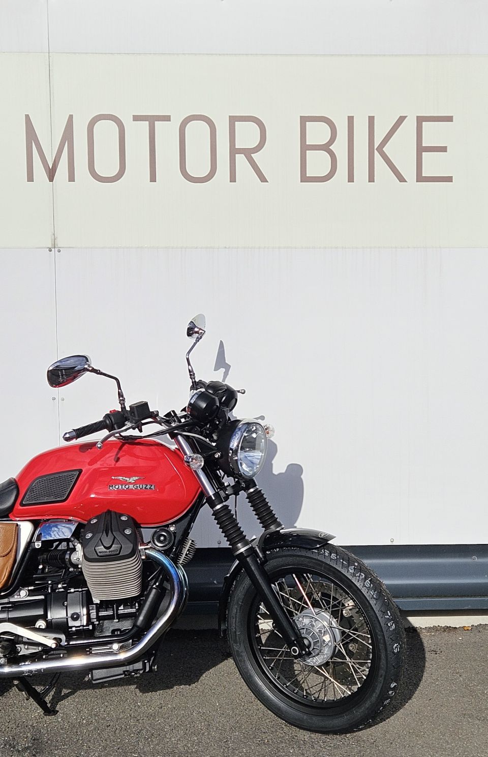 MOTO GUZZI V7 4