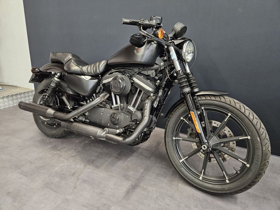 HARLEY-DAVIDSON SPORTSTER IRON 883 4