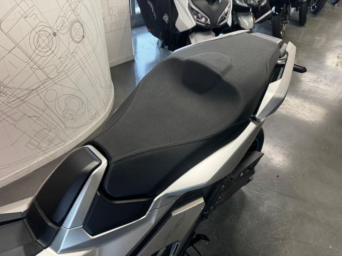 HONDA X-ADV 4