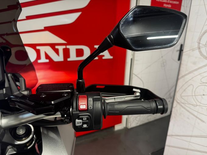 HONDA X-ADV 4