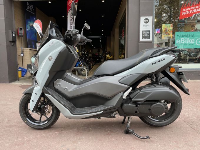 YAMAHA NMAX 125 TECH MAX 4