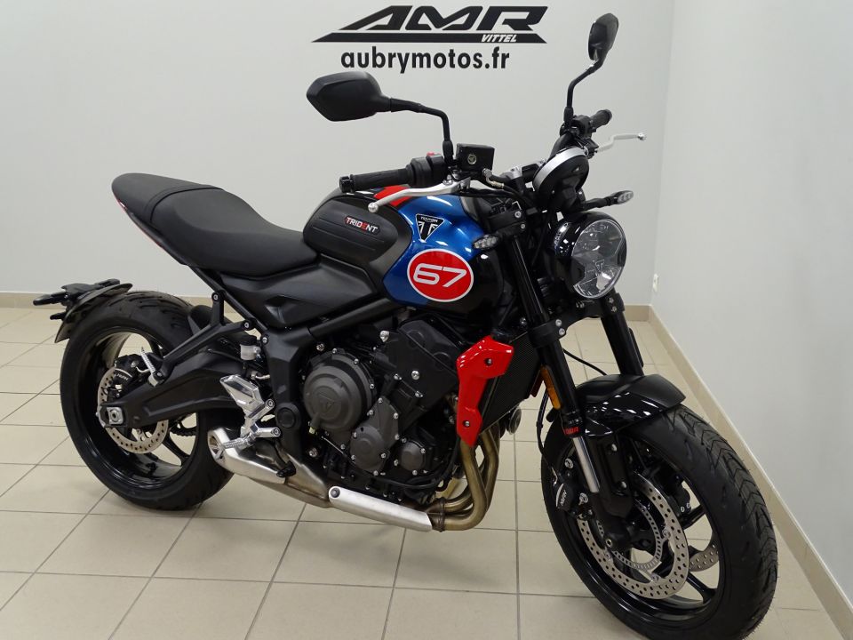 TRIUMPH TRIDENT 660 4