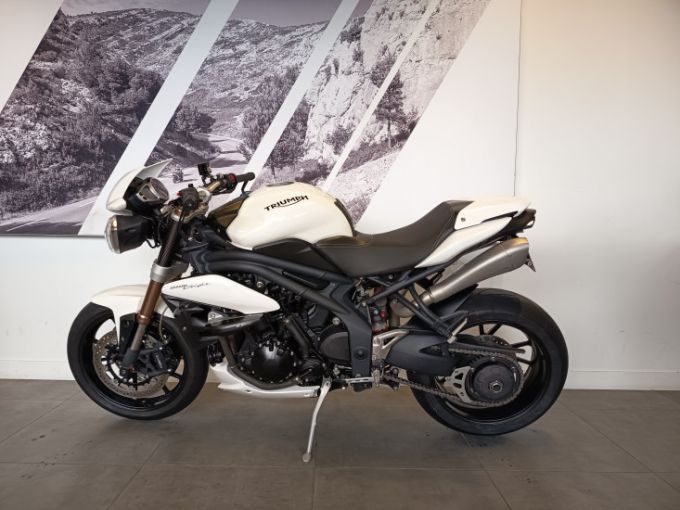TRIUMPH SPEED TRIPLE 1050 4