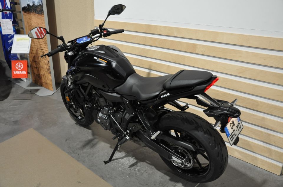 YAMAHA MT-07 (47.5CV) 4