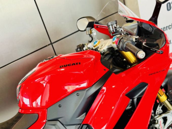 DUCATI PANIGALE V2 4