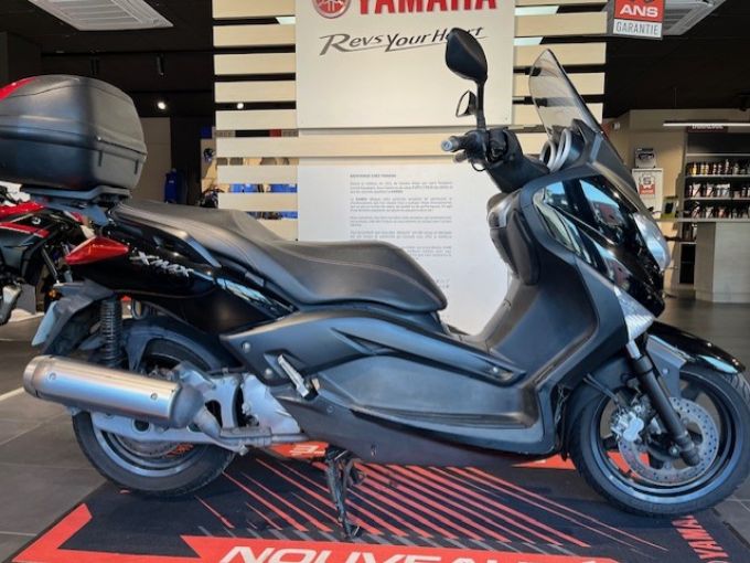 YAMAHA XMAX 125 4