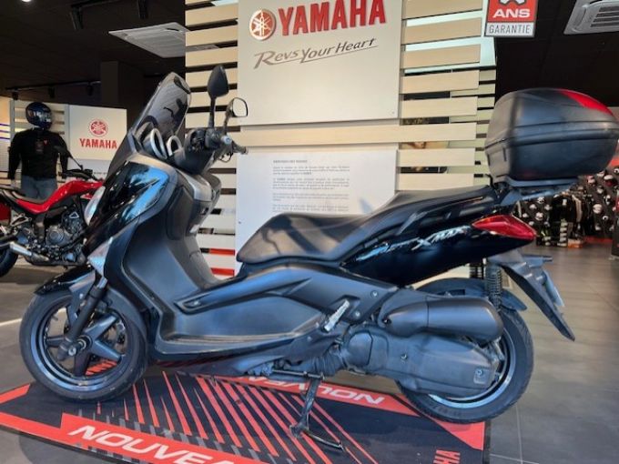 YAMAHA XMAX 125 4