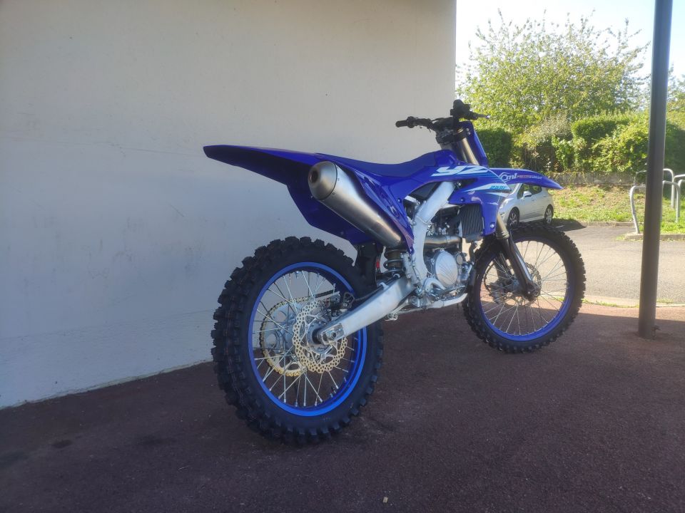 YAMAHA YZ250F 4