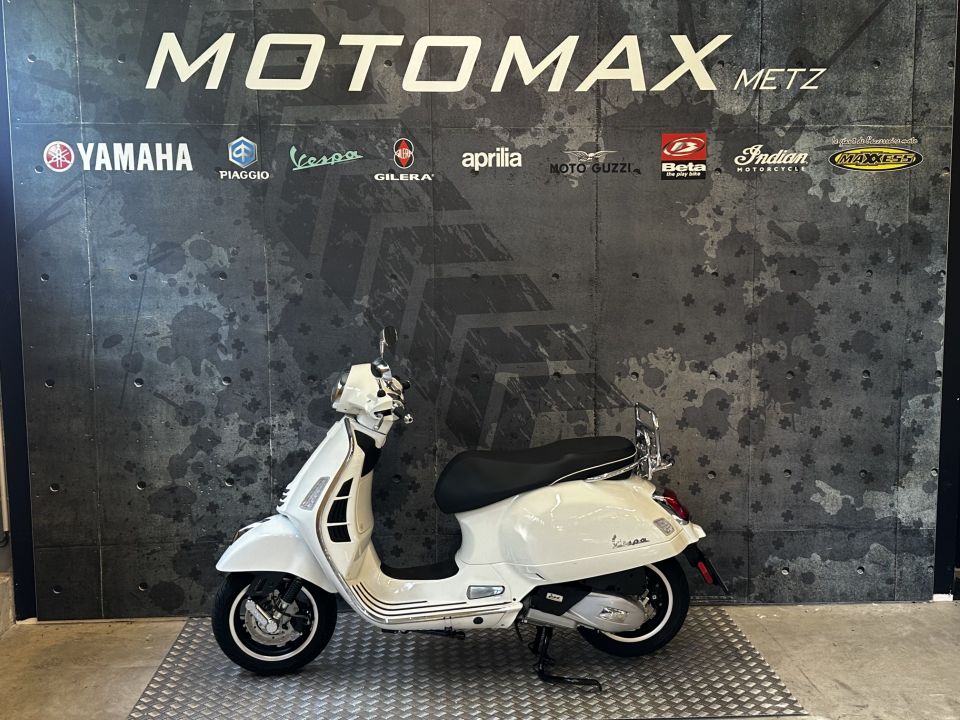 VESPA GTS 125IE SUPER 4