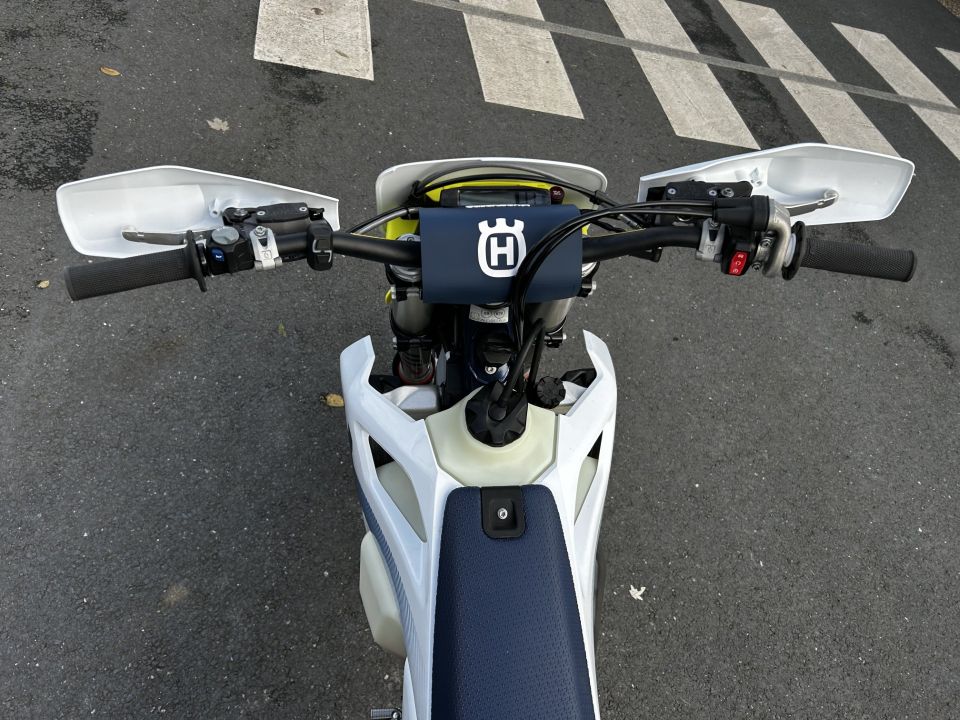HUSQVARNA TE 300 4