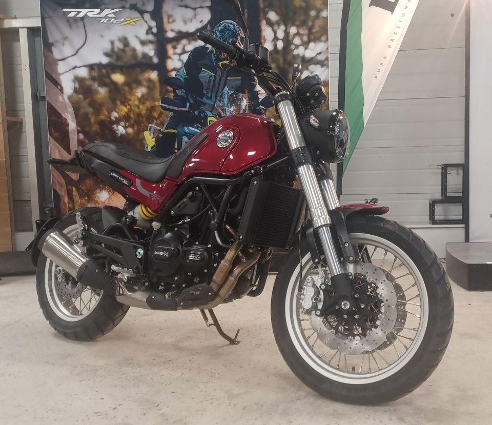 BENELLI LEONCINO 500 4