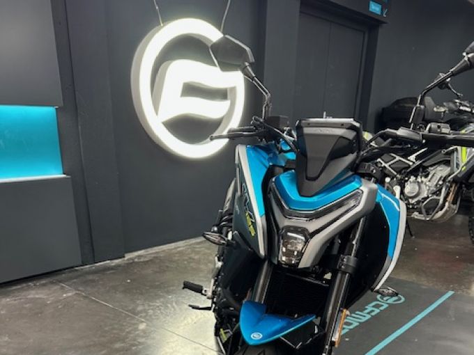 CF MOTO CF NK 125 4