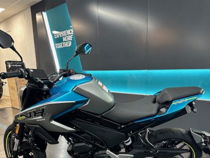CF MOTO CF NK 125 4