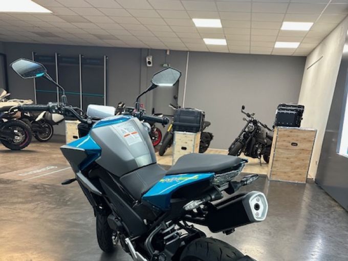 CF MOTO CF NK 125 4