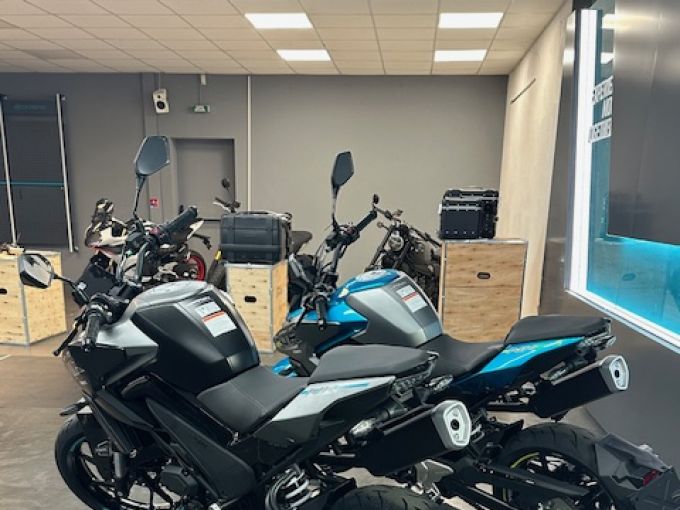 CF MOTO CF NK 125 4