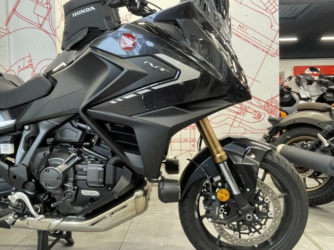 HONDA NT 1100 DCT 4
