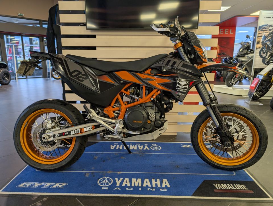 KTM 690 SMC R 4