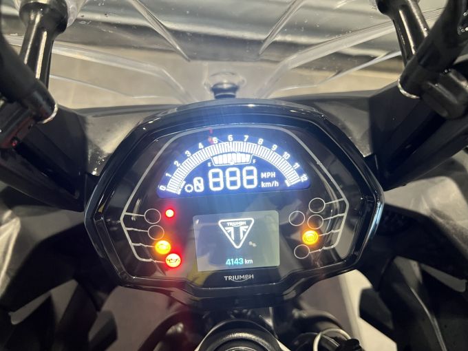 TRIUMPH Tiger Sport 800 4